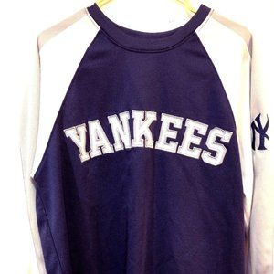 New York Yankees Long Sleeve Pullover